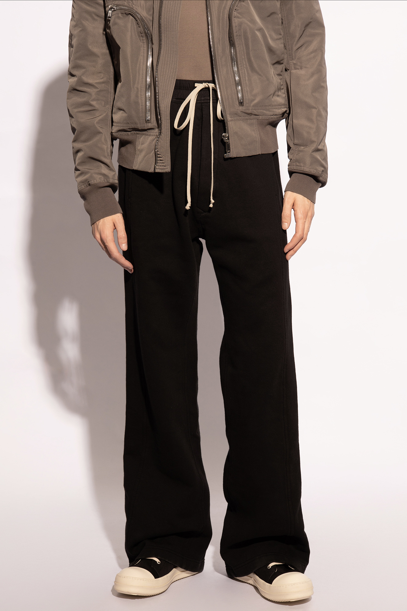 スーツ RICK OWENS Panties in cachemire blend (RO02C1657KSTWSR 09) Prisoner Drawstring in Black – SVRN